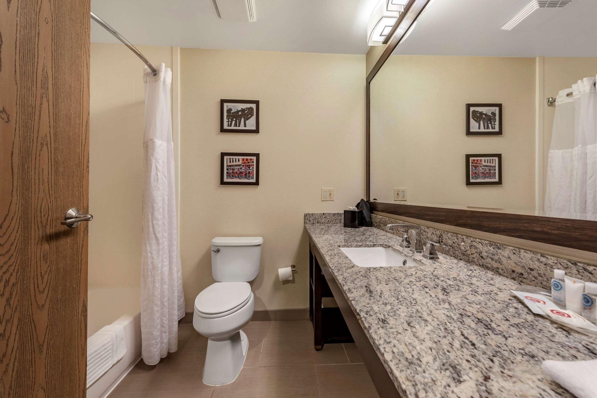 Comfort Suites Mason Near Kings Island Екстер'єр фото