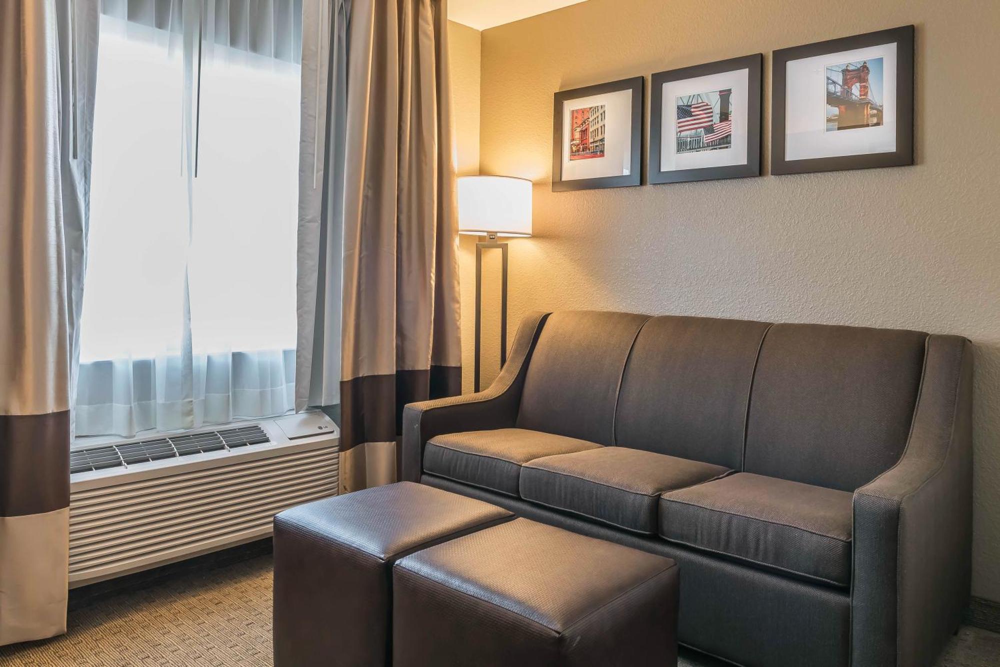 Comfort Suites Mason Near Kings Island Екстер'єр фото